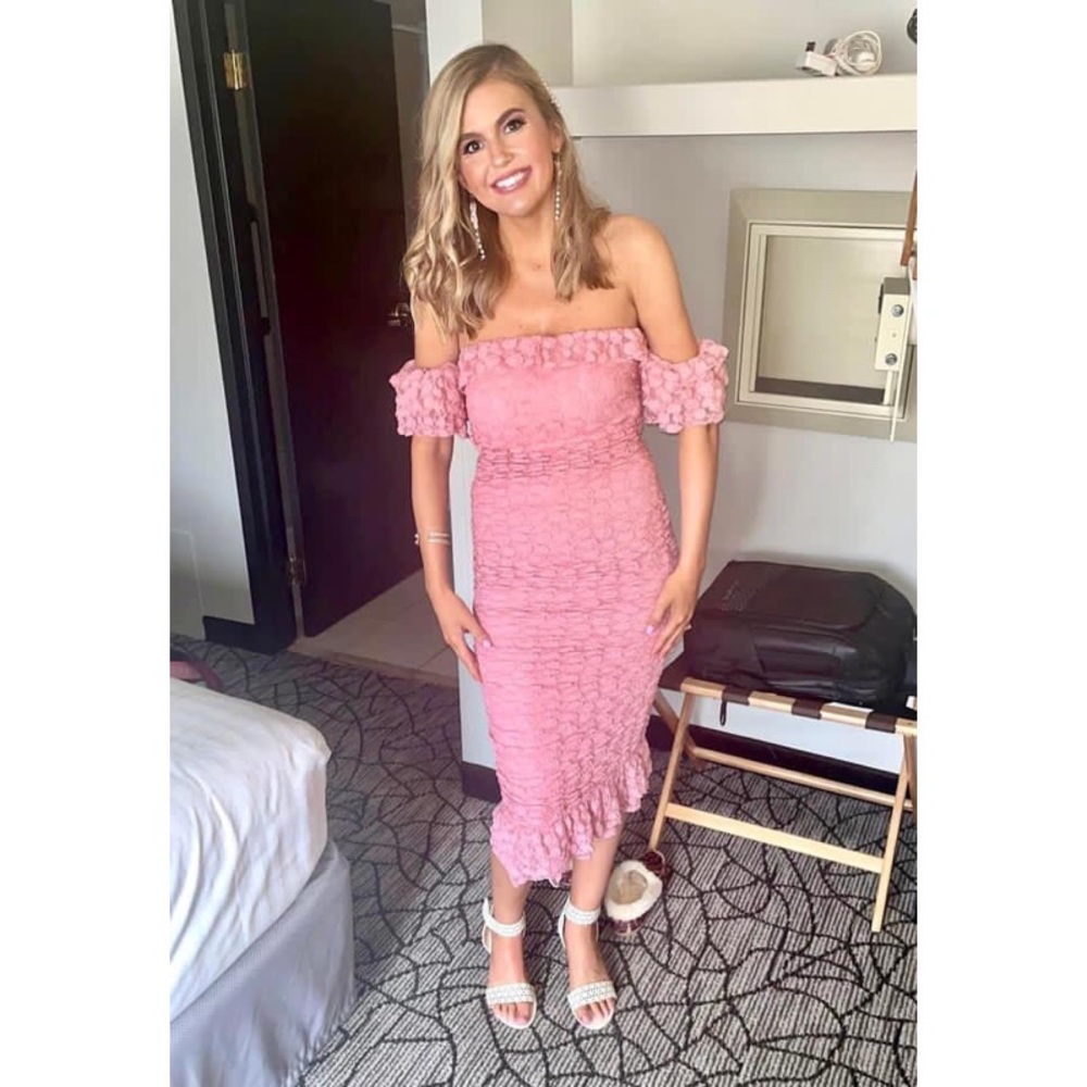 Pink Midi Dress🌸